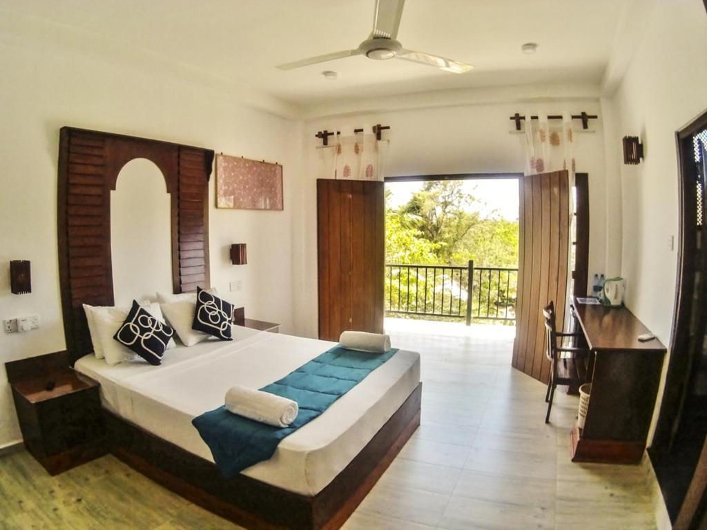 Sundaras Resort Ltd 담불라 외부 사진