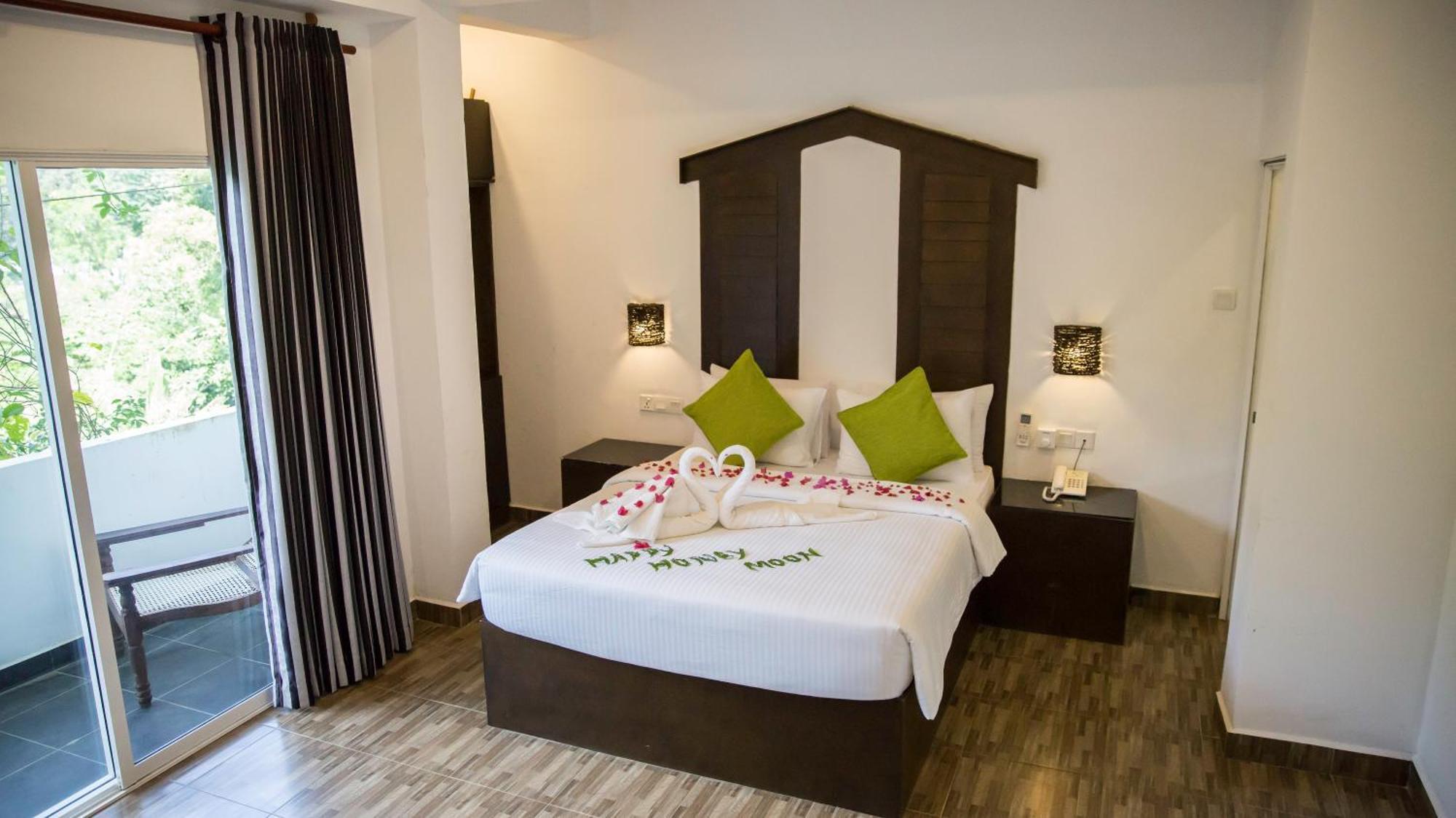 Sundaras Resort Ltd 담불라 외부 사진